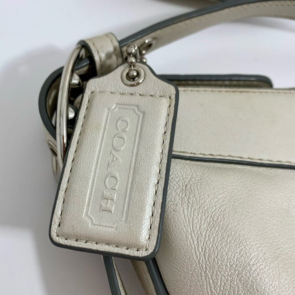 COACH Ashley 2012 Leather SHIMMERY Platinum White Crossbody BUCKLE STRAP F15512 - Picture 2 of 16